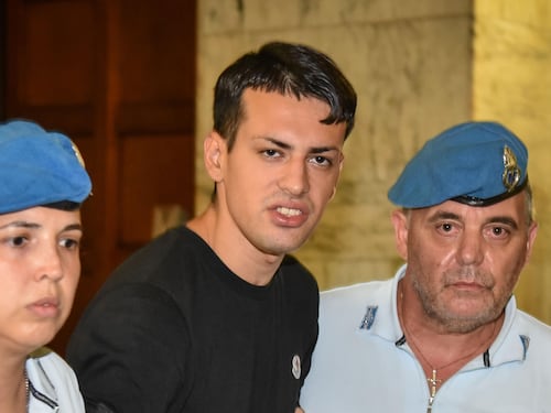 Uccise per le cuffie, giustizia riparativa per il killer Rezza. Rabbia dei familiari