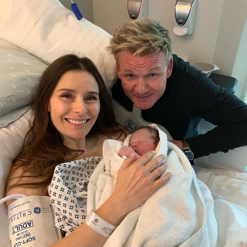 Nato da solo un giorno, il figlio dello chef Gordon Ramsay è già una star di Instagram con migliaia di follower 1