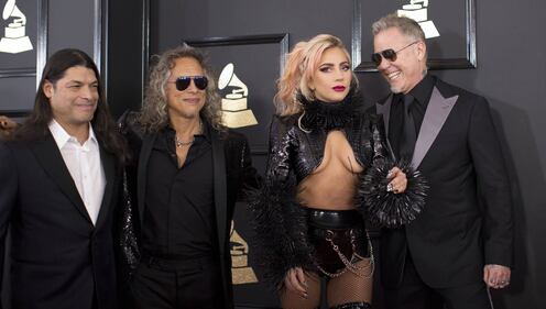 Grammy 2017, i look più sexy sul red carpet 1