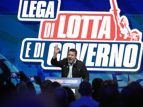 Savini contro i “giornalisti servi”. E scoppia la polemica con Corriere e Repubblica