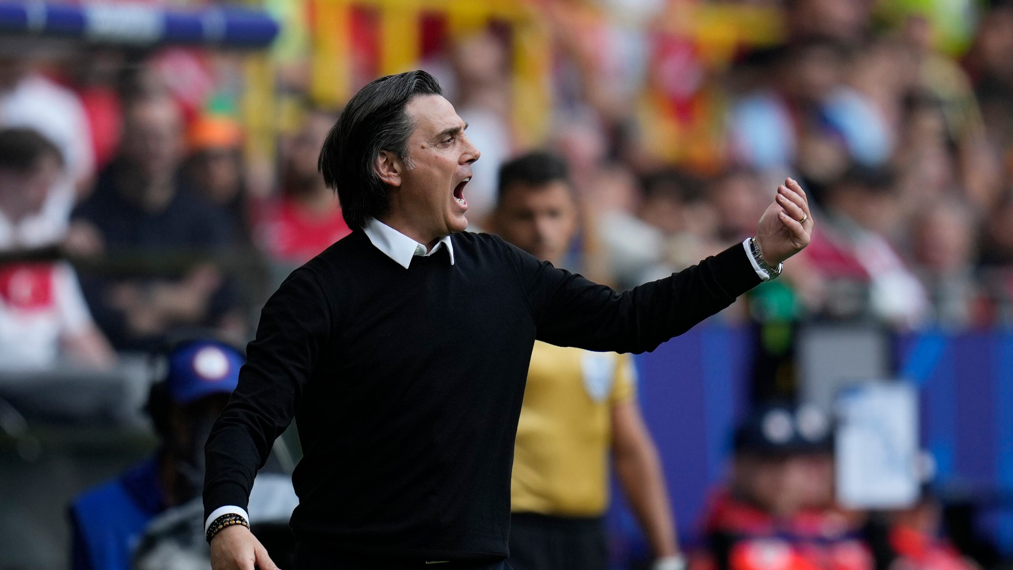 Montella, due tulipani in faccia Torna a casa l'«ultimo» italiano