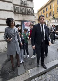 Renzi va al Quirinale con la famiglia 3