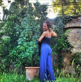 Naike Rivelli topless dal parrucchiere 7