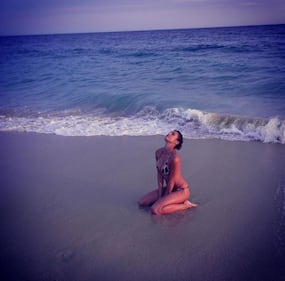 Elisabetta Canalis sexy alle Bahamas 11