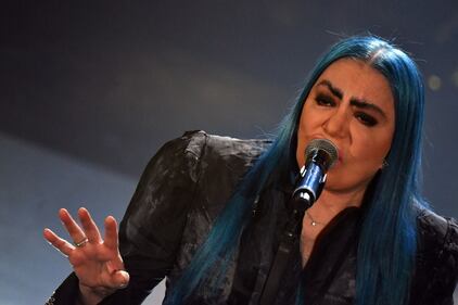 Sanremo 2019, minigonna inguinale per Loredana Bertè 10