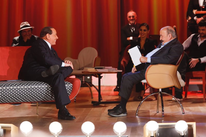Silvio Berlusconi al Maurizio Costanzo Show 4