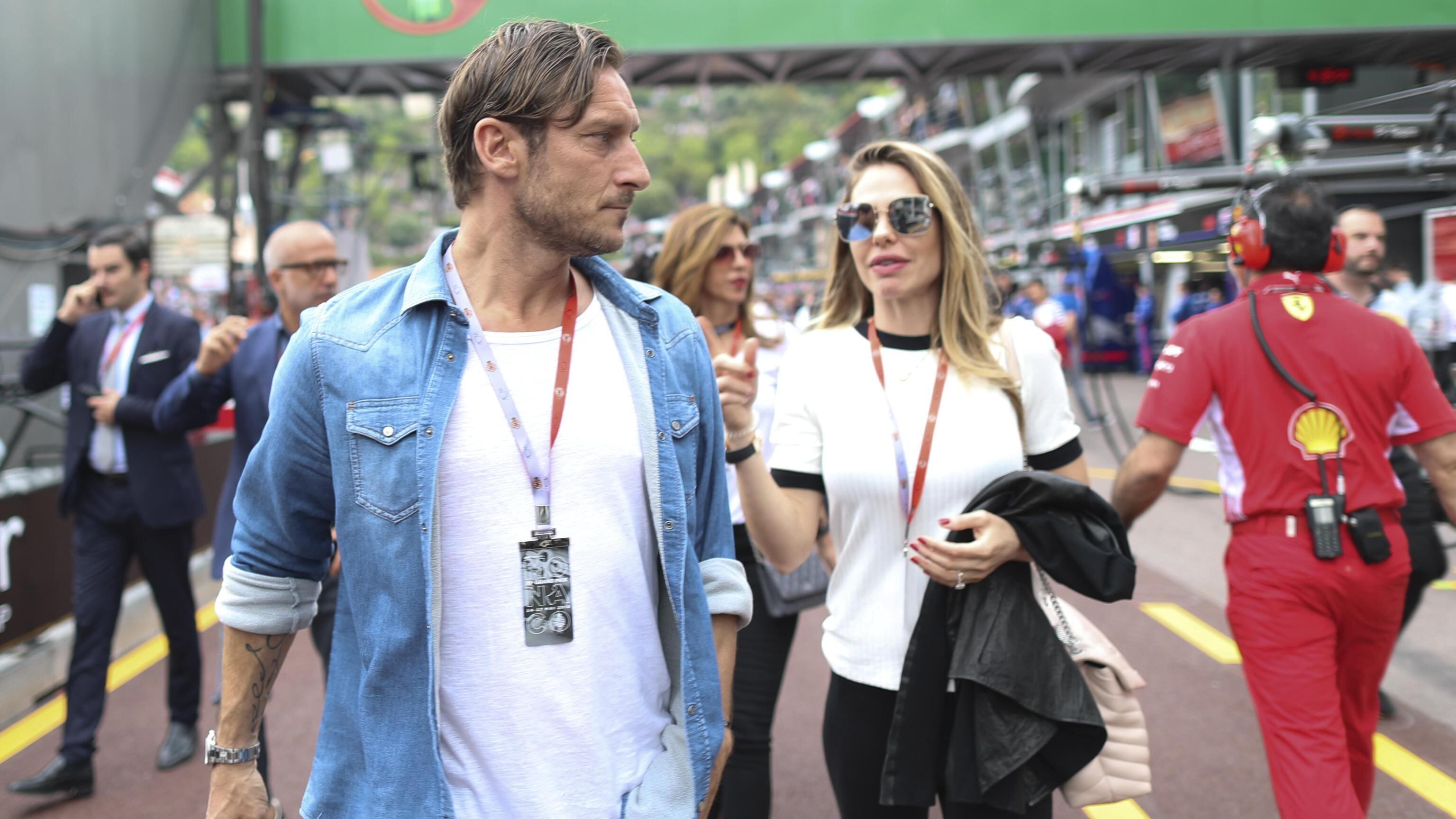 Tra Totti e Blasi è rottura, attesa per il comunicato