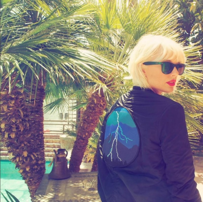 Taylor Swift biondo platino: foto 6