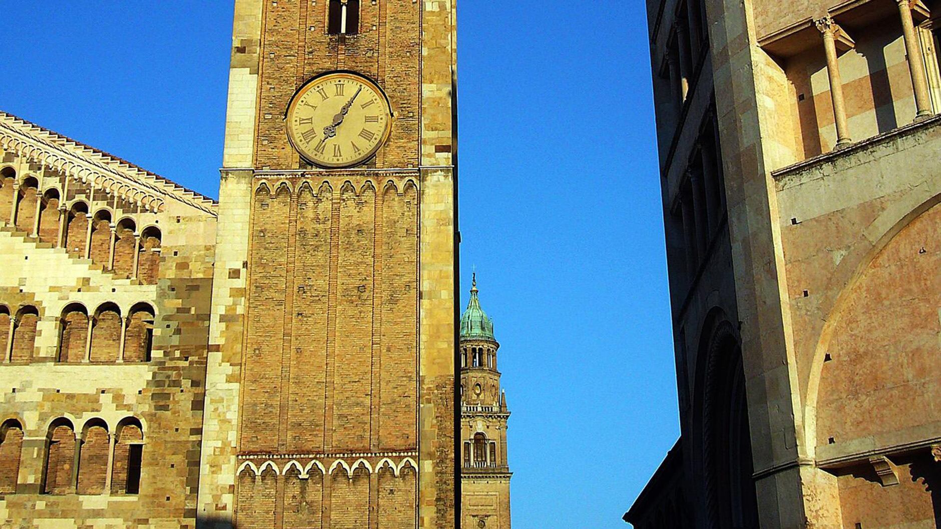 Parma: il Duomo, il Battistero e l'impronta del diavolo