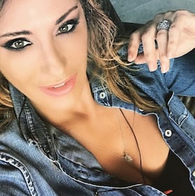 Sabrina Salerno sexy al sole 2