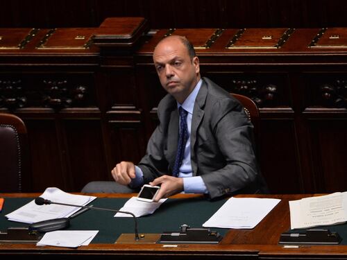 Il Viminale ai prefetti: "Dovete accogliere altri 20mila immigrati"