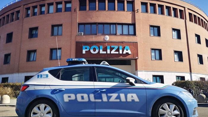 Da Milano a Modena in treno per rubare in ospedale: la tecnica dello straniero