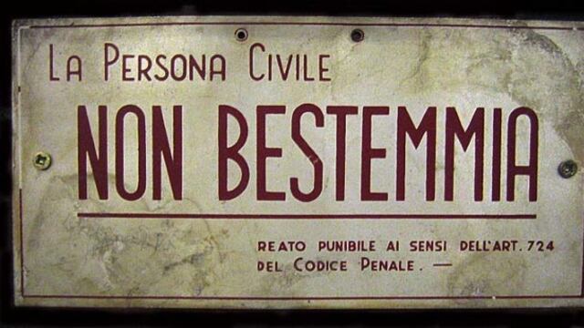 Multa di 400 euro a chi bestemmia per strada