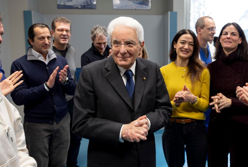 Mattarella al Niguarda tra i feriti di Crans-Montana: le foto 5
