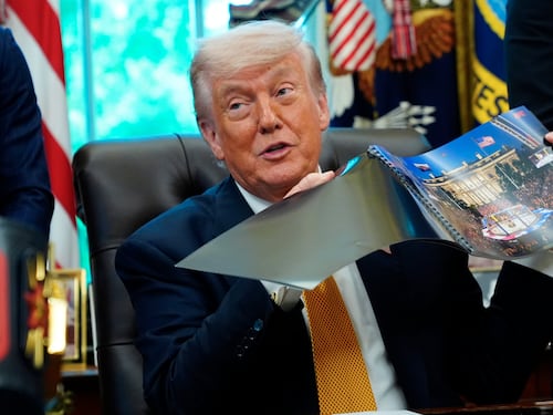 Trump: "Intesa a un passo". Ma l’Iran: punti inaccettabili