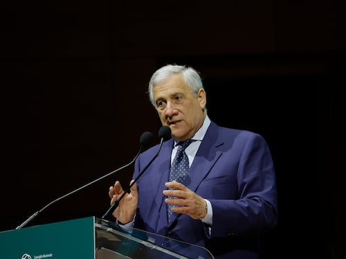 Vertice di maggioranza: c’è accordo sul fine vita. Ma sul terzo mandato Forza Italia dice no