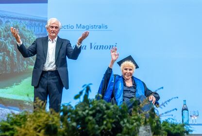 L'omaggio della laurea Honoris Causa a Ornella Vanoni 8