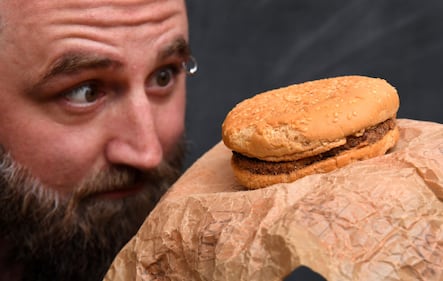 É rimasto intatto un panino del McDonald's acquistato nel 1995 3