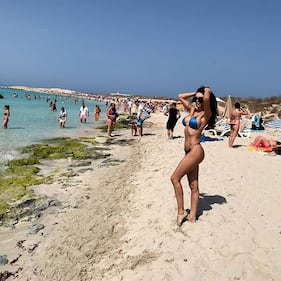 Gli scatti della sexy modella Andreea Sasu 4