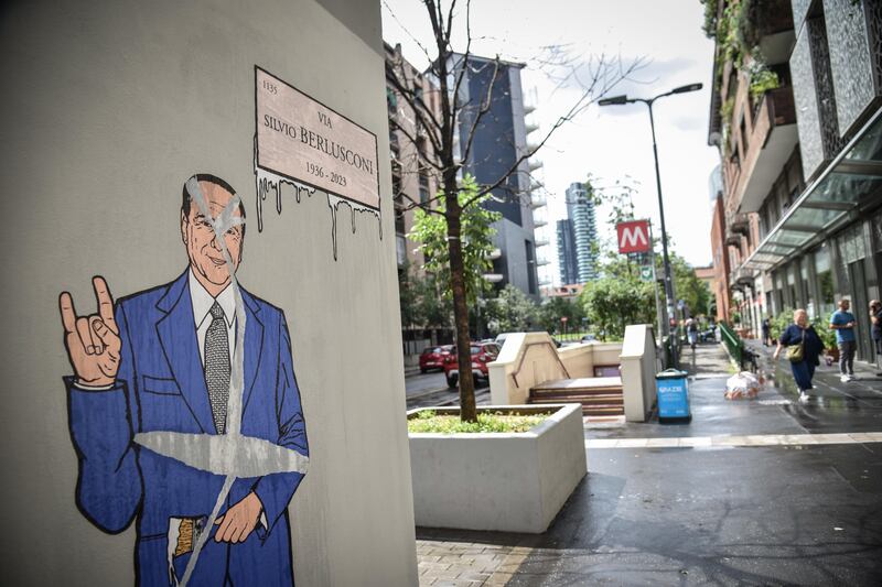 Murale Berlusconi 1