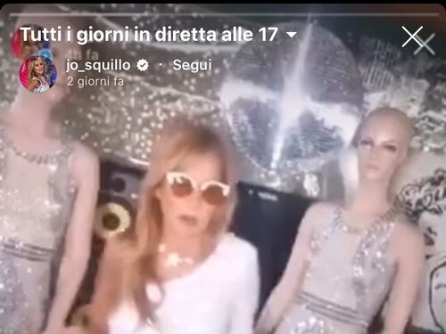Jo Squillo, il party in casa diventa appuntamento fisso: "Nato un nuovo Movimento di Liberazione"