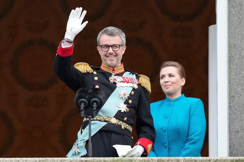 La regina Margrethe abdica. Sale al trono Re Frederik X 3