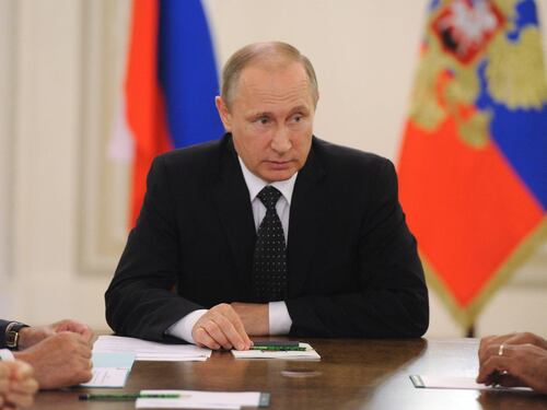 Spionaggio, la Russia replica alla Clinton: "Accuse folli"