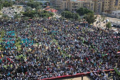 I palestinesi festeggiano l'anniversario della morte di Arafat 8