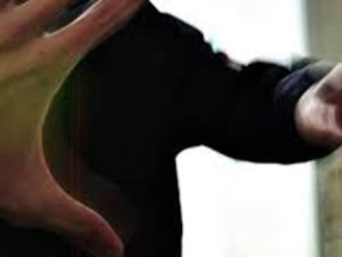 Tenta di uccidere la moglie, arrestato un uomo dai carabinieri