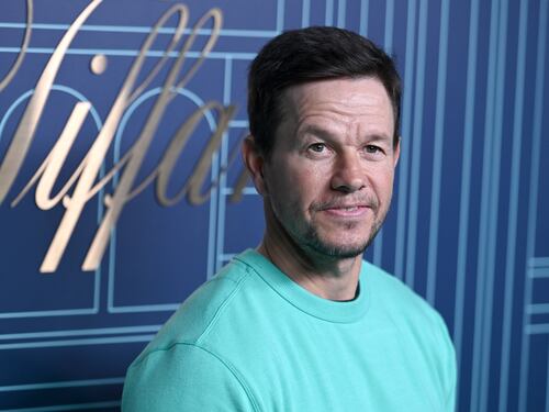 "Via dalla Hollywood woke": la battaglia dell'attore Mark Wahlberg
