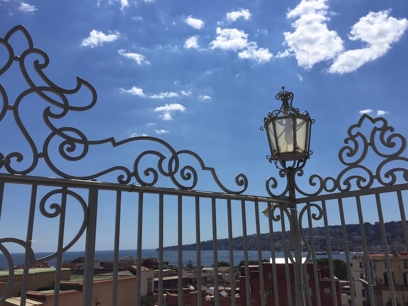 Napoli, il Pallonetto di Santa Lucia 11