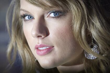Taylor Swift con un tweet sbaraglia Apple 2
