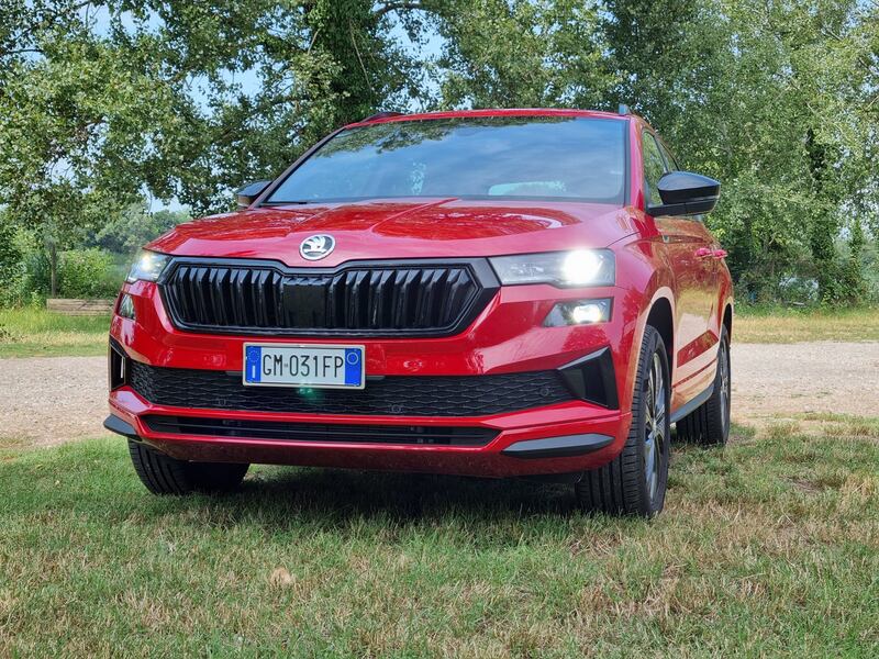 Skoda Karoq 2023: la gallery del nuovo crossover compatto 3