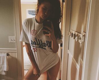 Ireland Baldwin sempre più sexy su Instagram 1