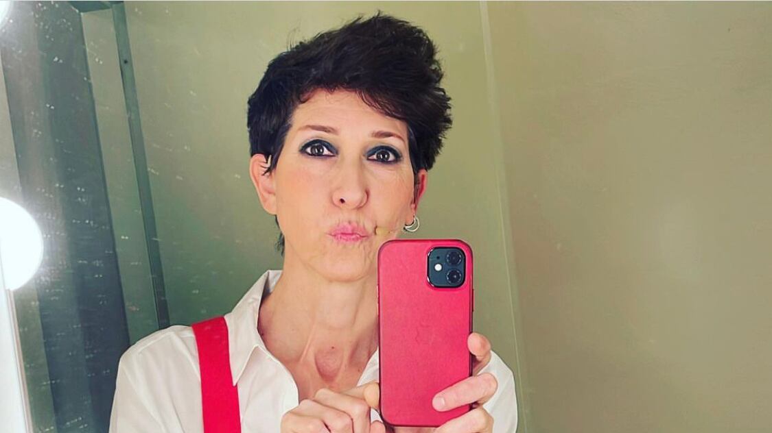 "Mi sembrava troppo bella...". Il commento antifemminista di Elly Schlein