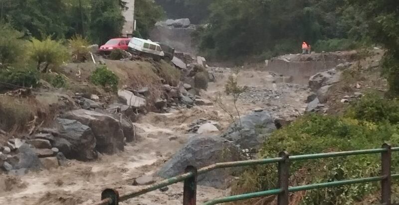 Il ponte crollato e le frane: i danni del maltempo al Nord 1