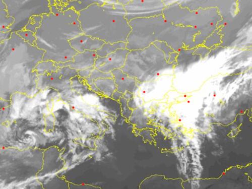 Maltempo, scatta l'allerta meteo in 11 Regioni: a cosa stare attenti