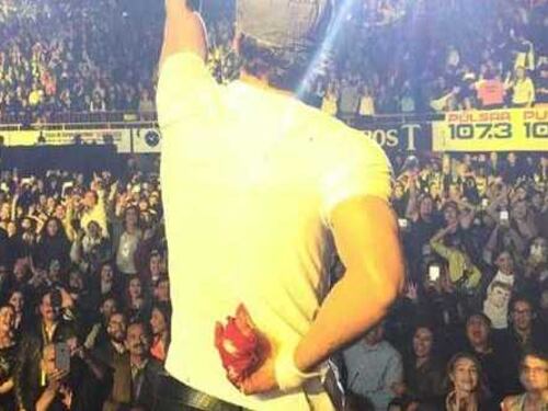 Enrique Iglesias ringrazia i fan dopo l'incidente col drone