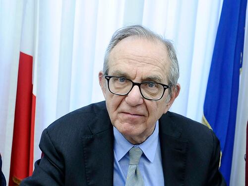 Padoan: "ll rischio più grande è quello di un collasso economico delle imprese"