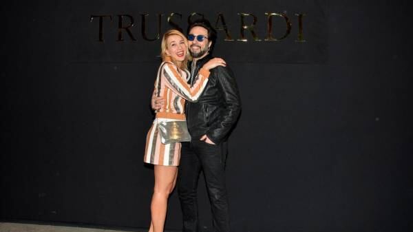 Le chat hot di Francesco Sarcina con le sue ammiratrici