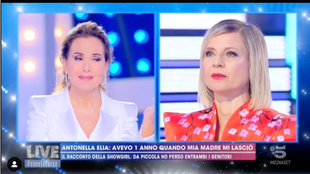 Antonella Elia a Live non è la D’Urso: “Non sono molto fiera di tutto quello che ho mostrato”