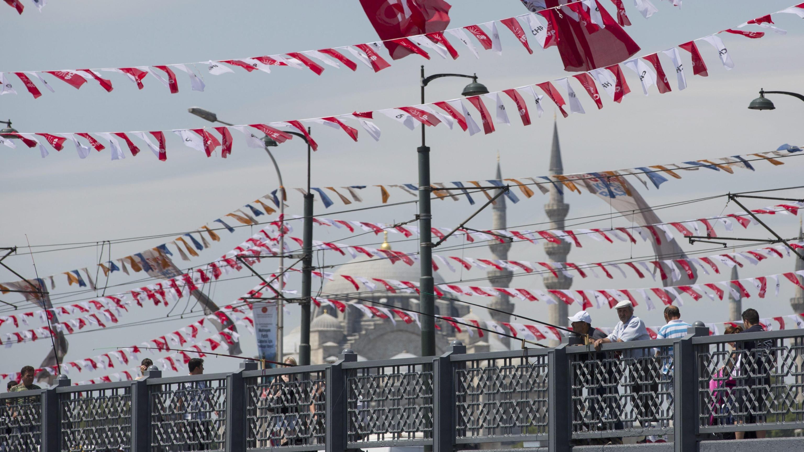 Nuove accuse alla Turchia: jihadisti trasportati in Siria dall'intelligence
