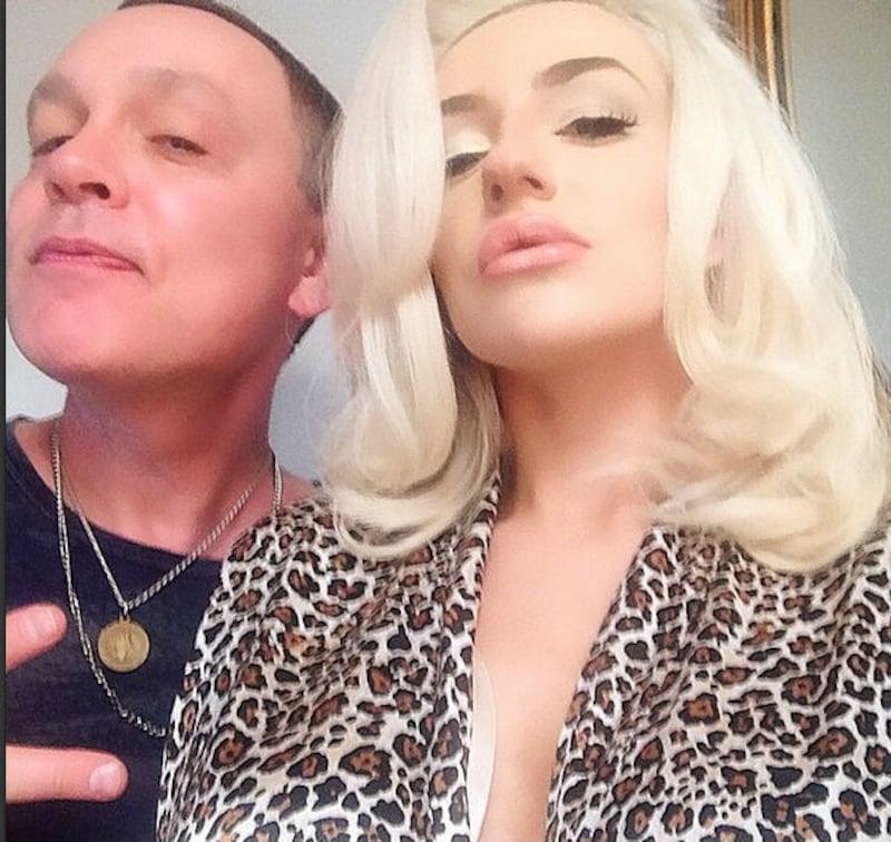 Courtney Stodden, da sposa minorenne a star di Instagram tutta curve 10