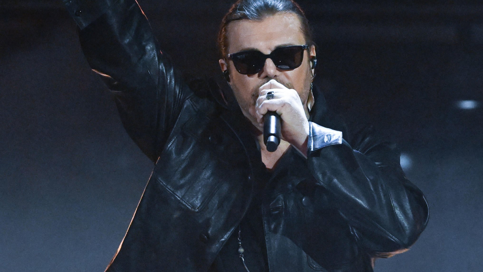 Stoccata di Grignani a Pausini dal palco di Sanremo: “Così la posso chiamare”