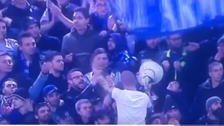 I professionisti del tifo e i tifosi... veri