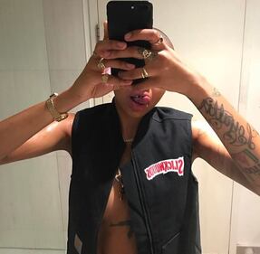 Rihanna e Slick Woods, le foto sexy 10