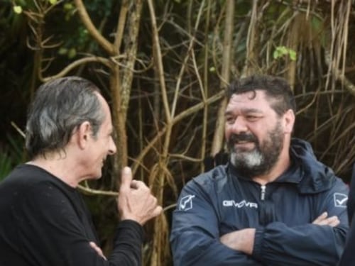 Isola dei Famosi, imbarazzo in diretta. Franco: "Ti tiro un pugno in testa"