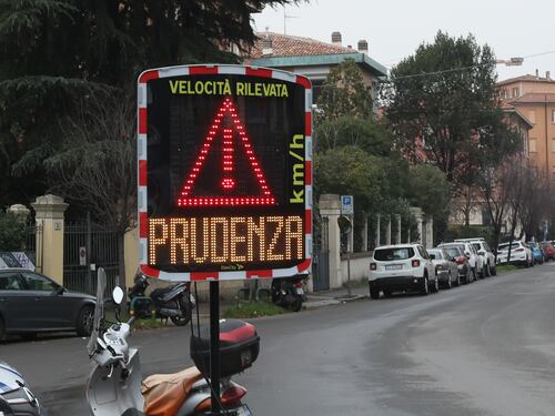 Bologna, stop al limite dei 30 km/h: il Tar smonta il progetto di Lepore
