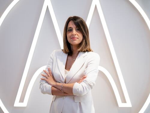 "Qualità e bellezza al giusto prezzo: il futuro di Motorola è a colori"