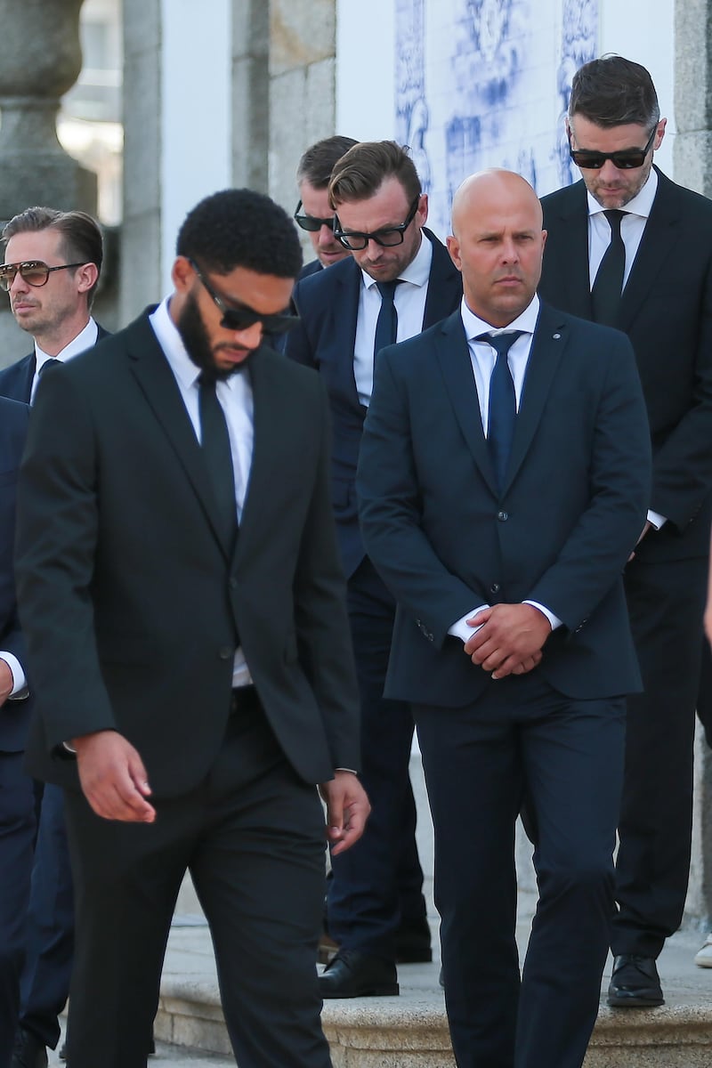 Lacrime e dolore per l'ultimo saluto a Doago Jota 8